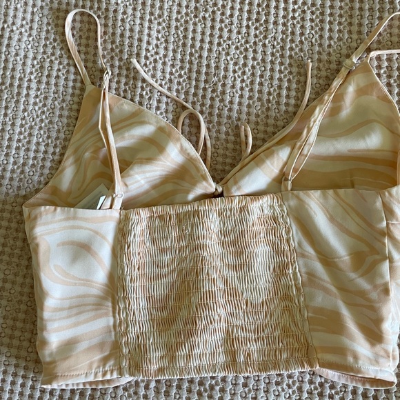 Abercrombie and Fitch Orange Swirly Spaghetti Strap Crop Top Size XS - Picture 2 of 11